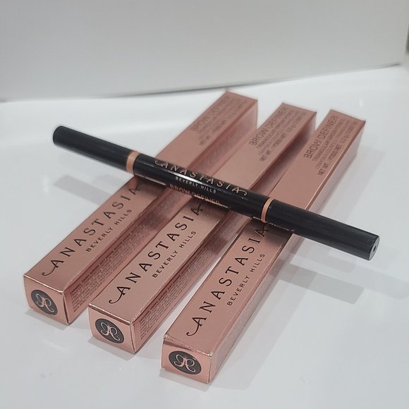 41% SALE 💛 3 x Anastasia BLONDE Brow Definer Triangular Brow Pencils ✨BNIBs - Picture 2 of 10